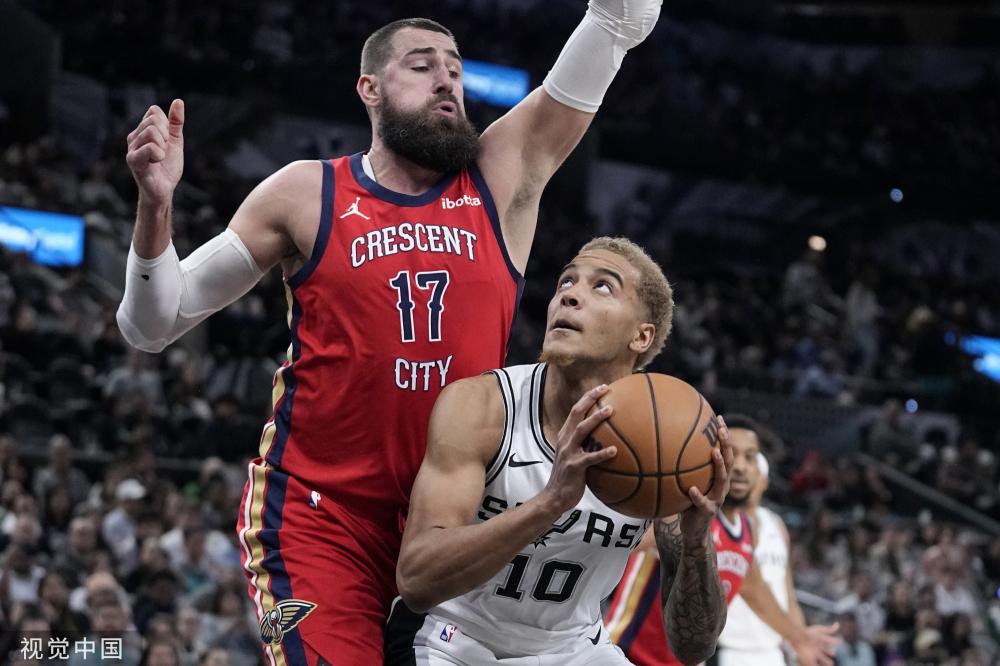 轻球员之一 轻球员之一